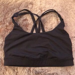 Lululemon sports bra size 6